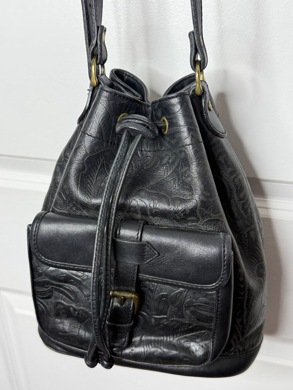 Liz Claiborne Vintage Bucket Bag 100% Leather | Fair to Good Used Condition